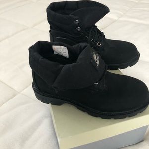 Boys timberlands black boots